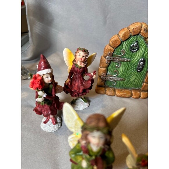 Fairy Garden Figurines Sign and Door Lot of 7 Pieces - Picture 3 of 7